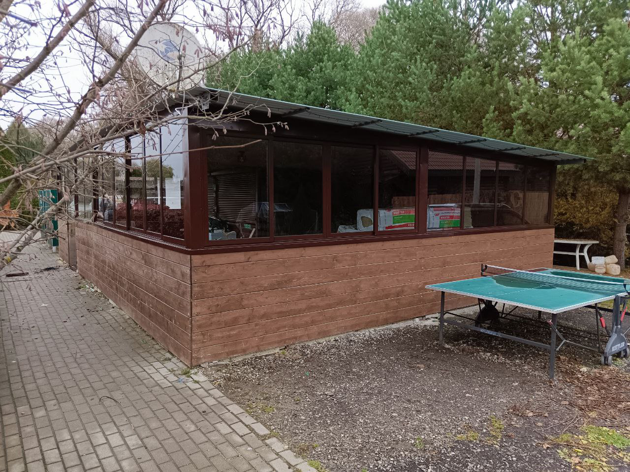 Панорамное остекление беседки и зоны отдыха под ключ
